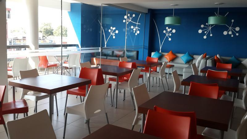 伊泽库瓦托雷酒店 圣克鲁斯 外观 照片